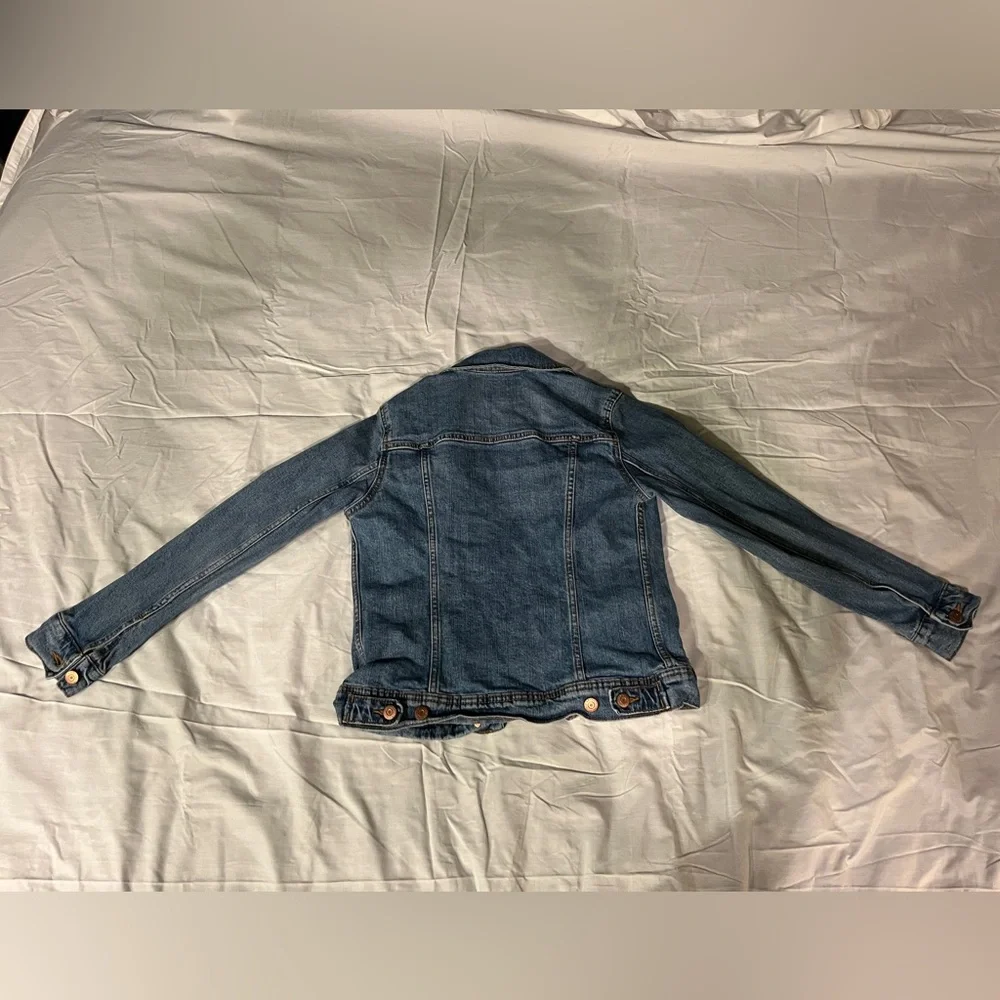 Old Navy Classic Denim Jacket, Size XS - Picture 8 of 16